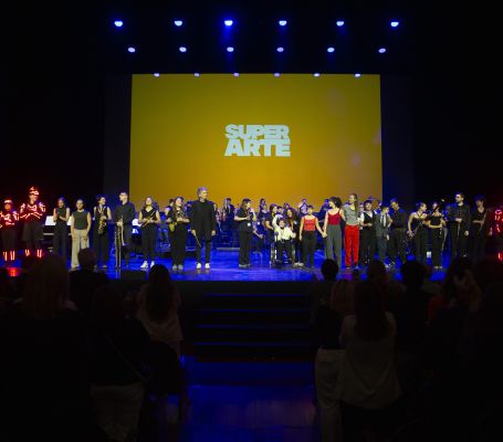 Foto de los artistas de la Gala SuperArte